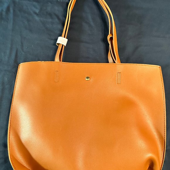 Lightweight Tan Faux Leather Over-the-Shoulder Purse - Picture 2 of 3